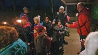 Im Fackelschein durch den dunklen Wald
